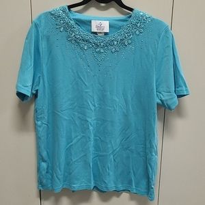 Womens Adaptive style knit top. SIZE large